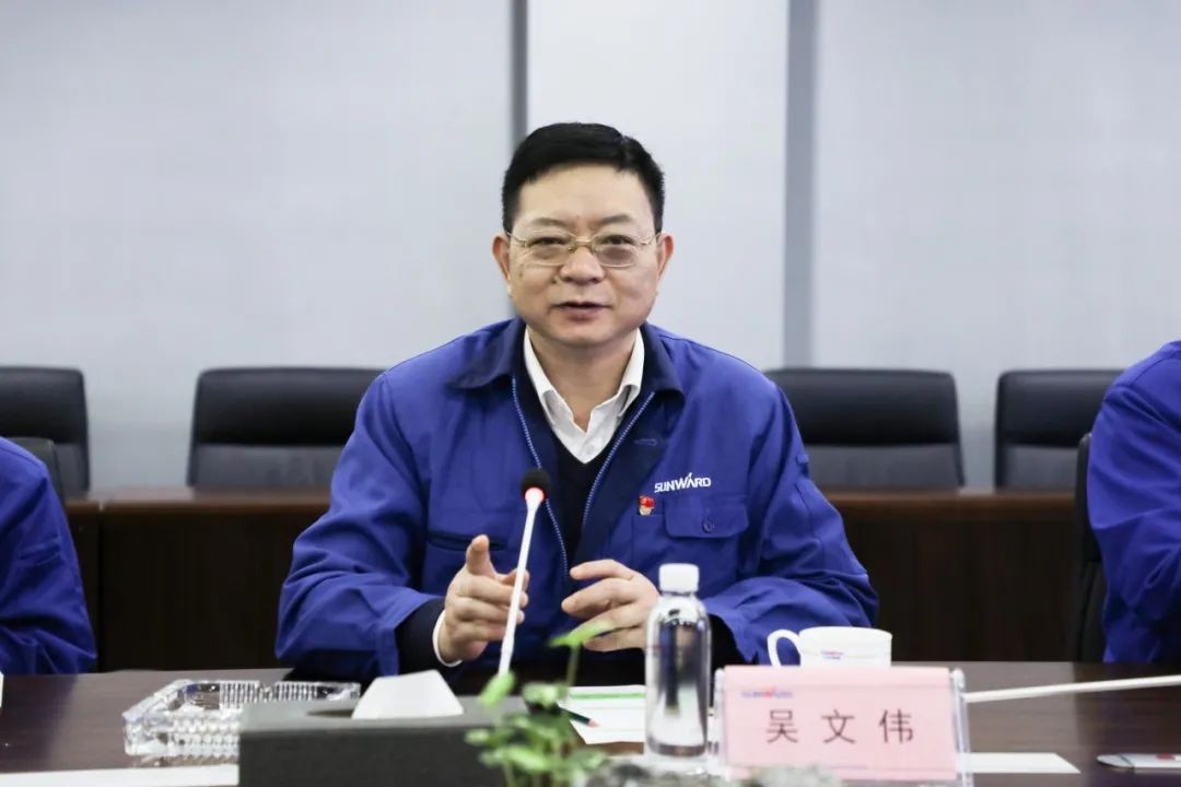 以黨建促業(yè)務(wù)，以業(yè)務(wù)強黨建——青島西海岸公用事業(yè)集團考察山河智能