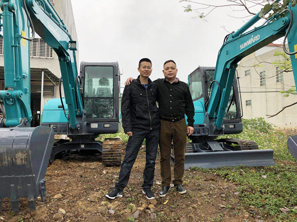 520見(jiàn)真愛(ài)，月內(nèi)購(gòu)買(mǎi)10臺(tái)山河智能SWE60E