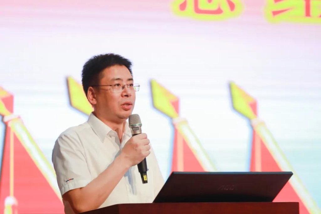 凝心聚力 迎接挑戰 共贏山河 ——山河智能五屆三次“雙代會”勝利召開