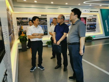 省工信廳副廳長張治平調研山河智能