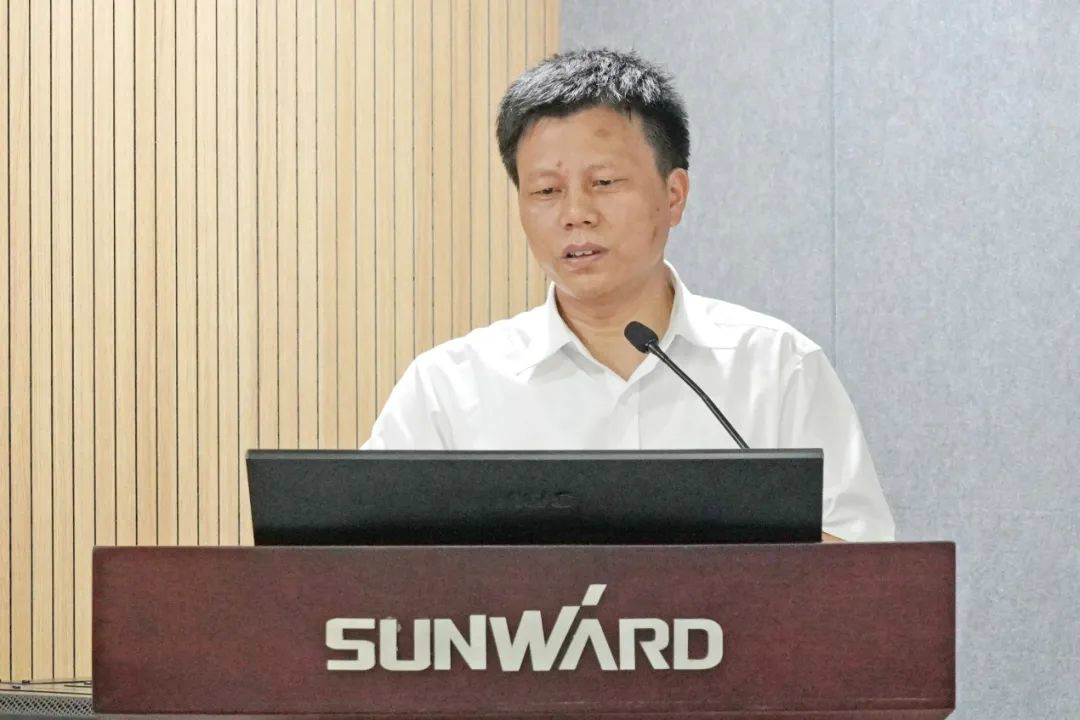 省人大常委會黨組副書記、副主任王柯敏調(diào)研山河智能