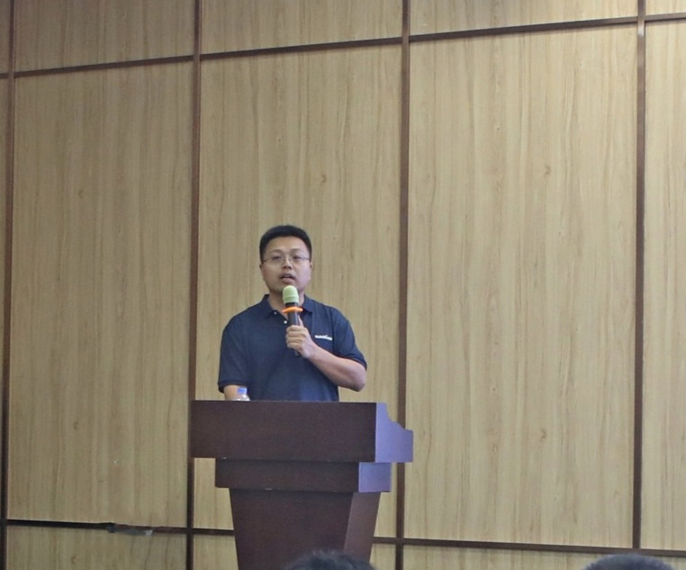 以強執(zhí)行力聚焦基礎(chǔ)能力建設(shè) 向挖掘機萬臺俱樂部邁進——山河智能2020年挖掘機經(jīng)銷商半年度會議圓滿召
