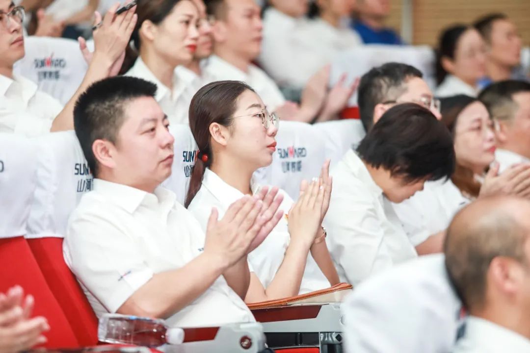 山河智能黨委集中收看慶祝中國共產黨成立100周年大會現場直播