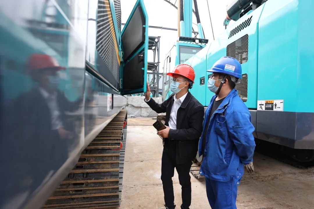 湖南日報：先行先試，開拓千億美元新市場！我省首單二手工程機械設備出口報關 山河智能裝備 昨天