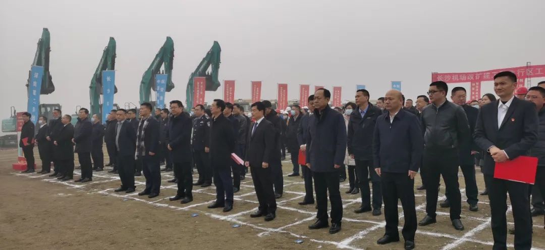 “山河綠”精彩亮相！山河智能裝備全面助力長沙機場改擴建項目