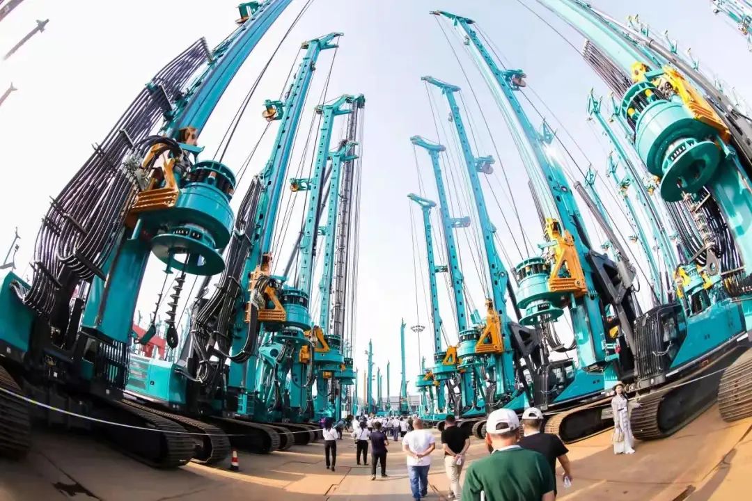 鉆孔直徑7米、鉆孔深度170米！世界最大旋挖鉆機(jī)成功下線