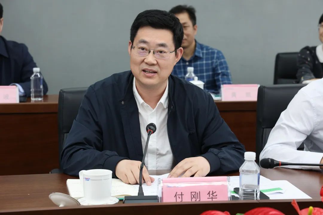 深化產(chǎn)學研合作！中南大學校長、中國工程院院士田紅旗率團拜訪山河智能