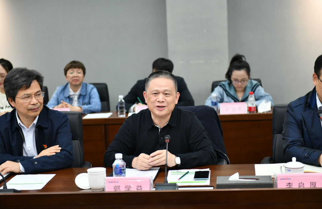 中南大學副校長郭學益率科學研究部一行調研山河智能