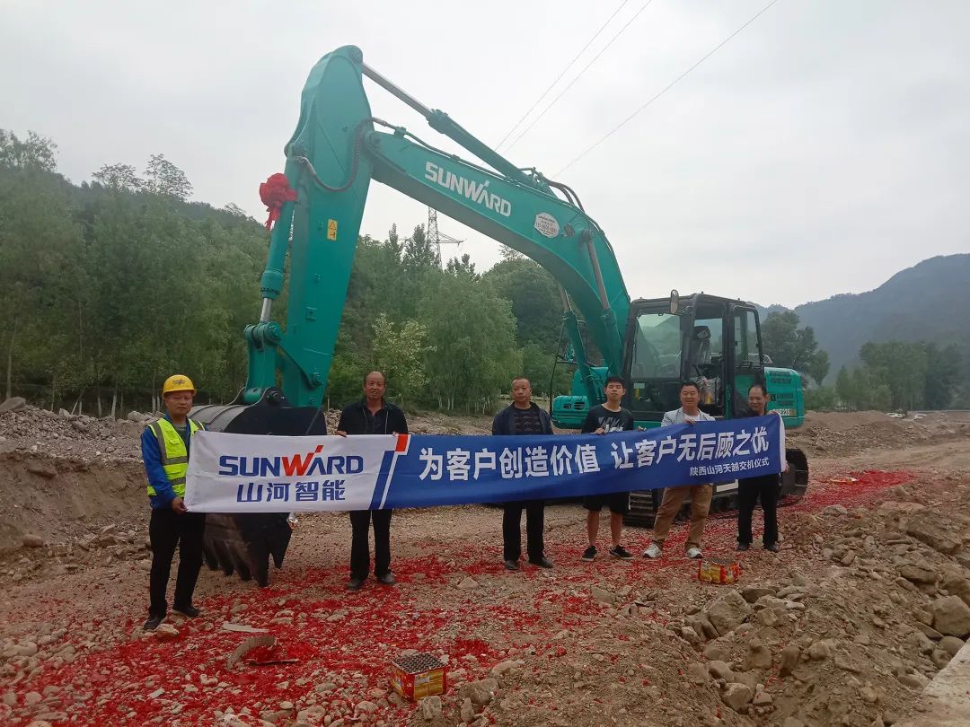 三員山河挖機“悍將”收服“鐵粉”一枚，憑什么？