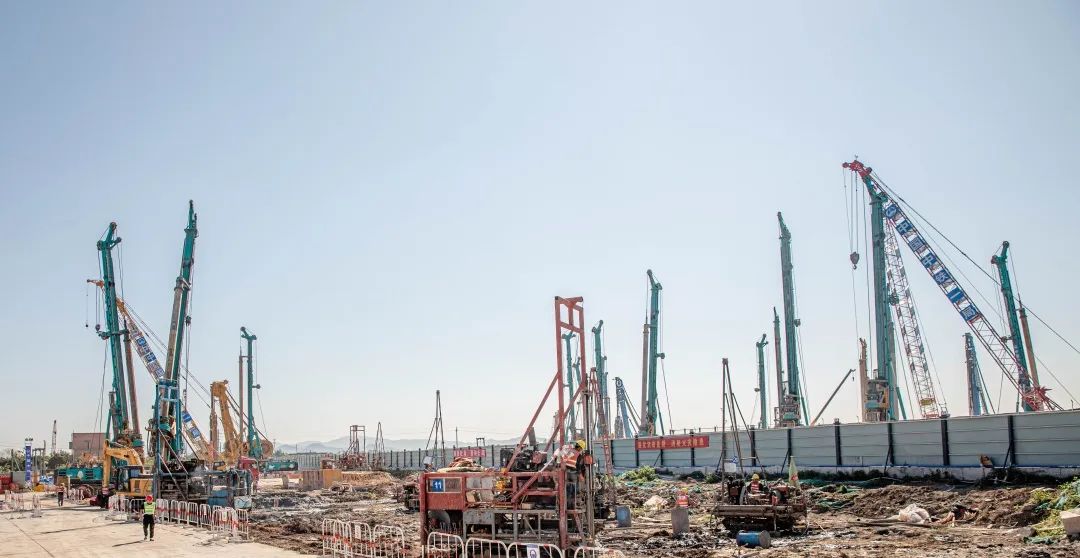 “山河綠”再現大灣區！山河智能旋挖鉆機組團助建廣州白云機場項目