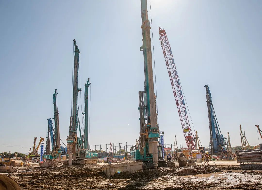 “山河綠”再現大灣區！山河智能旋挖鉆機組團助建廣州白云機場項目