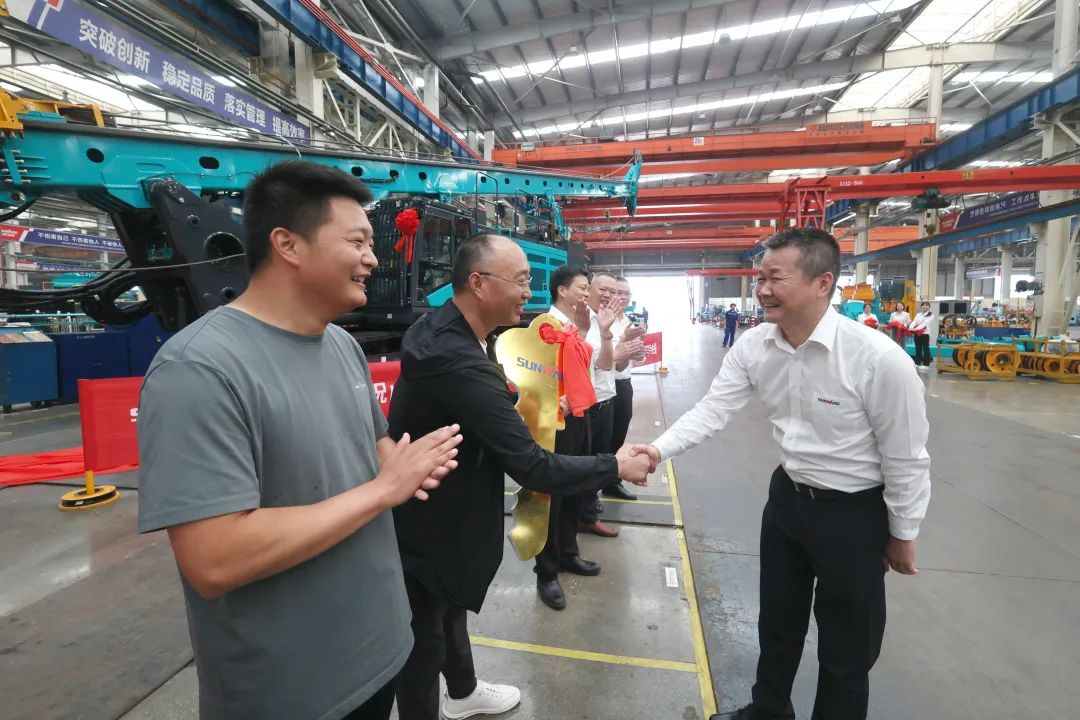 助力“雙碳”、綠動未來！山河智能增程式電動旋挖鉆機、液壓混合動力旋挖鉆機齊交付