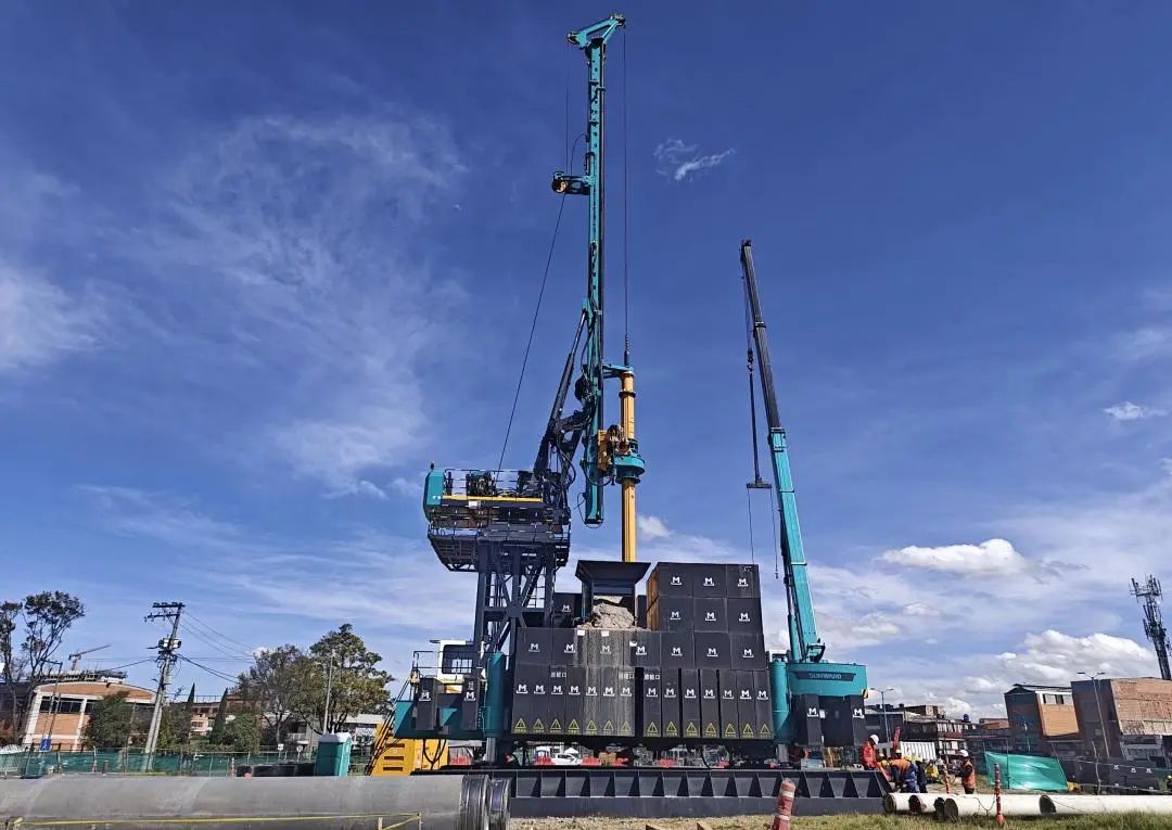 展現(xiàn)“中國制造”硬實力！山河智能PDP工法鉆機助建波哥大地鐵項目