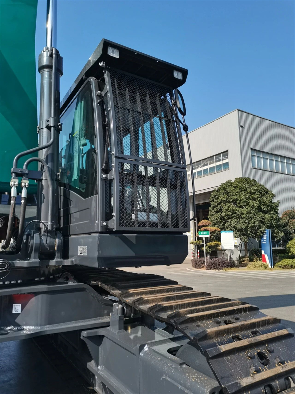 定制開發、功能更強！山河智能SWE750ELR加長臂液壓挖掘機下線交付