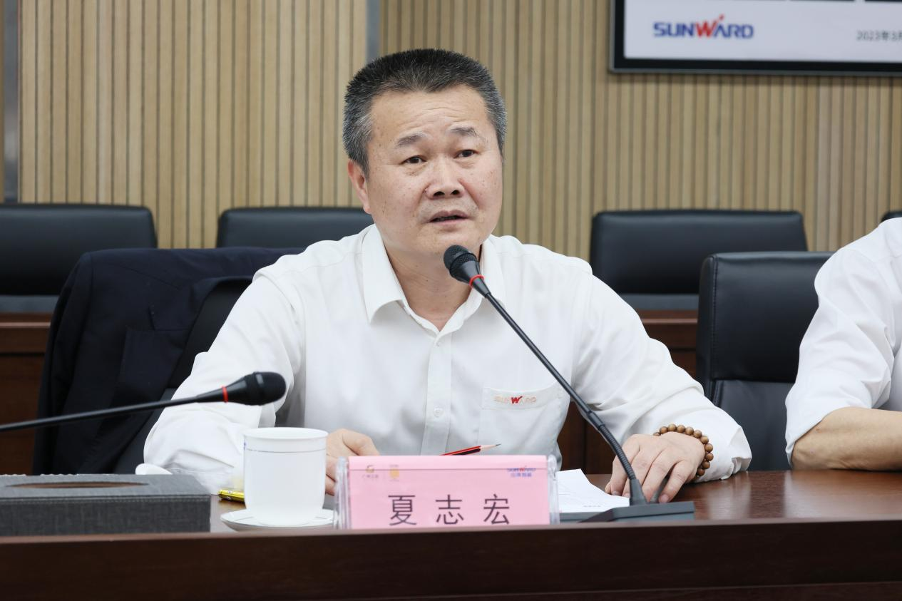 湖南鋼鐵集團黨委書記、董事長李建宇到山河智能調(diào)研交流