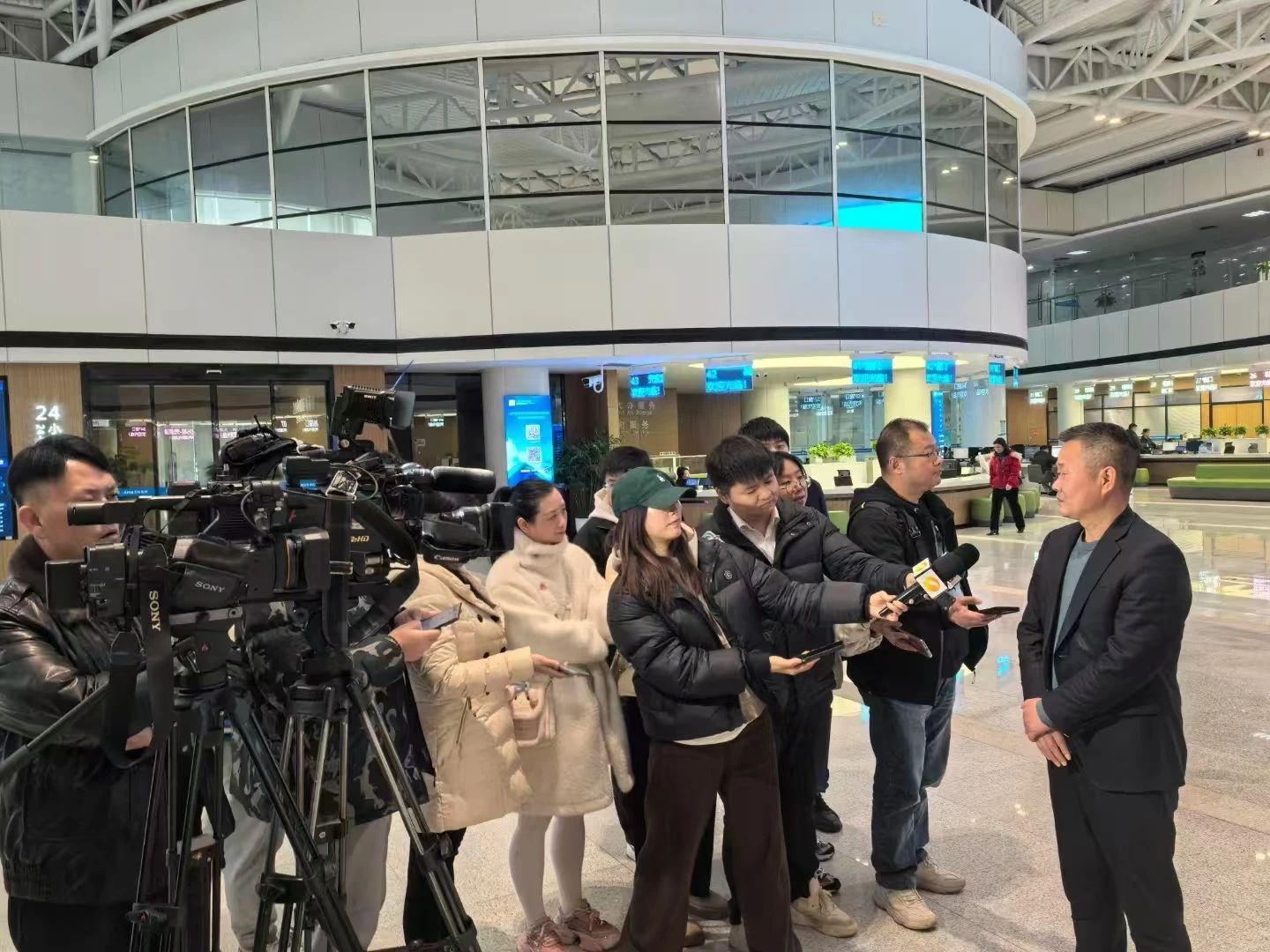 助力長沙經開區高質量發展，山河智能喜獲四獎項
