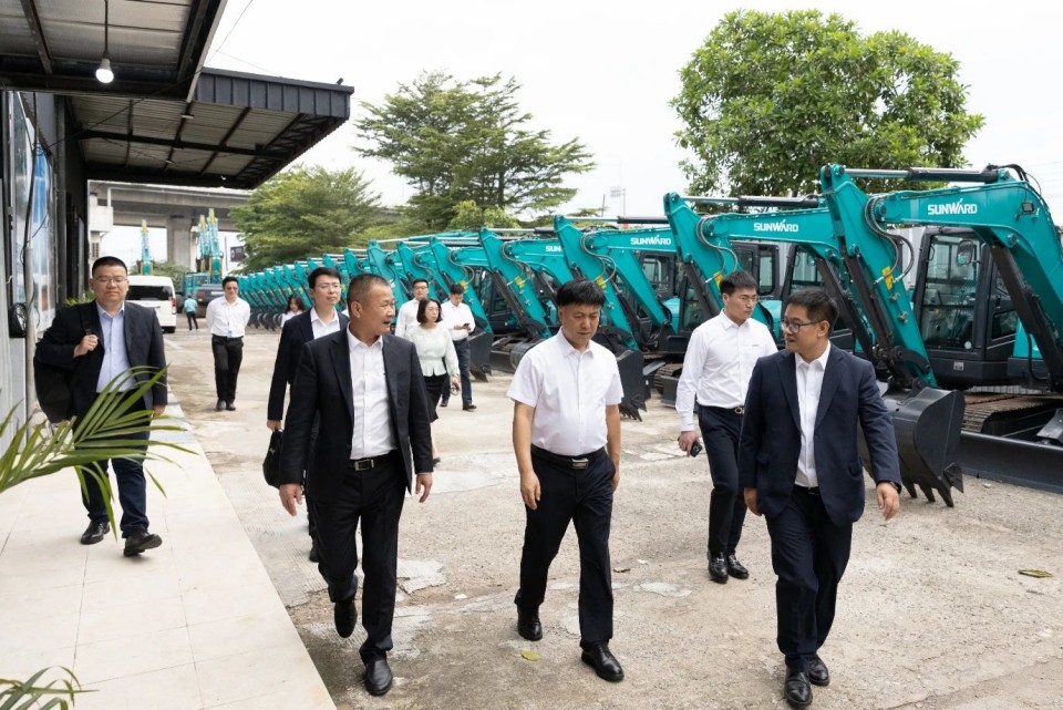 廣州工控集團黨委書記、董事長景廣軍率隊考察山河智能印尼子公司